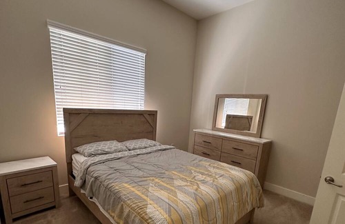 Airport Area Apartment | stunning 2BD, 3BA oasis located city of Irvine. high ceilings