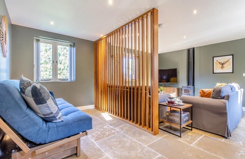 Marsh Lane Cottage | 8 bedroom accommodation in Sheffield