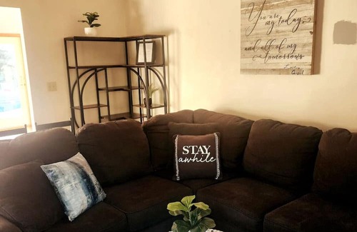 Hinckley House | Angel Mist Retreat Entire Place