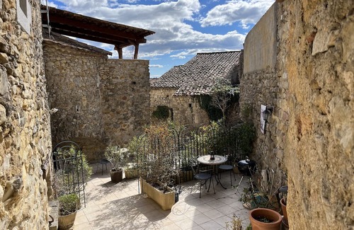 Saint-Sauveur-de-Cruzieres Cottage | La BOULANGERIE with private terrace and barbecue/shared pool