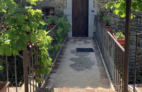 Saint-Sauveur-de-Cruzieres Cottage | Le FLEURISTE with TERRACE AND SHARED BARBECUE/PISCINE