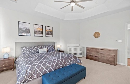 Charlotte House | 3 Bedroom Brick Ranch in Charlotte!
