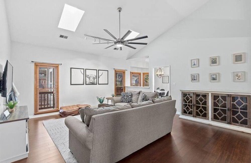 Charlotte House | 3 Bedroom Brick Ranch in Charlotte!
