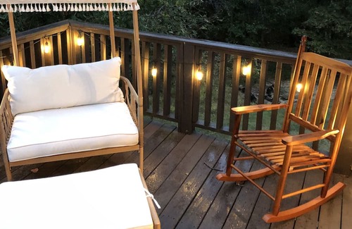 Rossville Cottage | Enchanted Woods Cottage ~ 10 min St Elmo ~ Hot Tub, Pool, 2 Acres