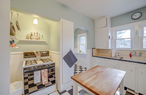 Easttown Apartment | Grand Rapids Gem ~ 2 Mi to Downtown Attractions
