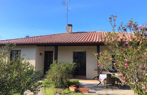 Castets House | Family house sleeps 9 with above ground swimming pool