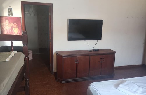 Lazaro House | Casa Aconchegante a 100 m da Praia do Lázaro em Ubatuba. Estacionamento Proprio