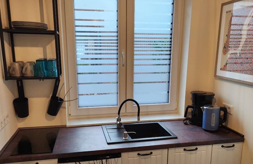 Schonebeck Apartment | Theferienwohnung Moderne 2 Zimmer Ferienwohnung in Einem Neubau