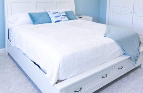 Caseville Condo | Luxury Condo Overlooking Marina and Downtown