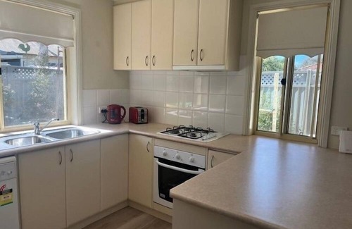 Euroa Cottage | Graysan - Family Friendly Unit in Euroa