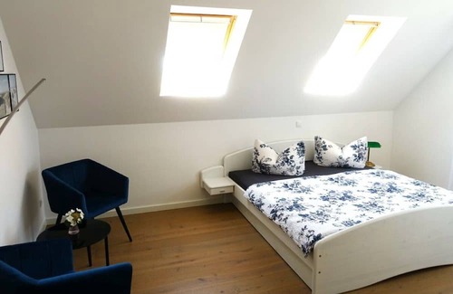 Gnies Apartment | Vrbo Property