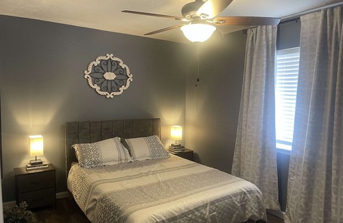 Panama City House | Krafty Hideaway 2 bed 1.5 bath Fenced-in backyard for your pets