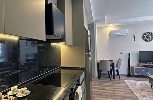 Gazipasa Apartment | Hillside Luxury: Modern 1-BR, 10-Min Walk to Gazipasa Center & Beach