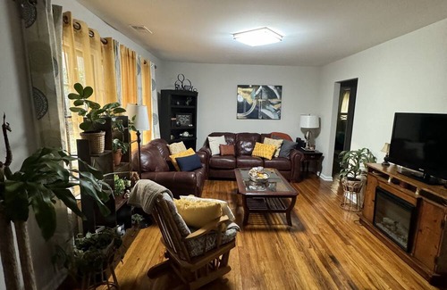 Conway House | Coastal Haven: Tranquil Retreat a mile from the heart of downtown Conway, SC