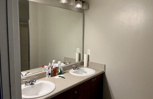 Lindbergh House | Modern 2BR Loft in Trendy Buckhead - Urban Retreat, 2 Baths