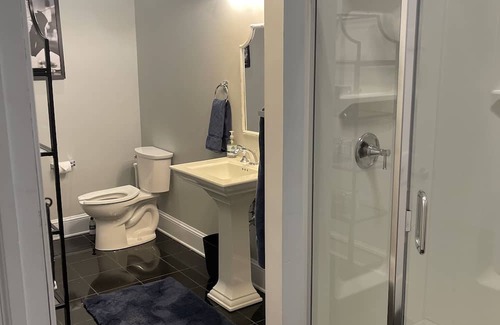 Bethlehem Apartment | Beautiful renovated studio on Historic Bethlehem’s Main Street