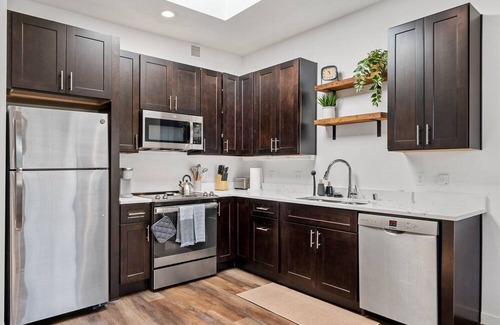 East Central Apartment | FREE Parking: Elegant 1BR Apt 4min to Gonzaga, Convention Center and Downtown