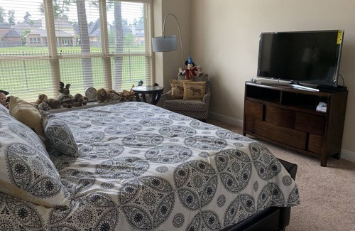 Tomball House | Friends and Family Vacation House @The Woodlands