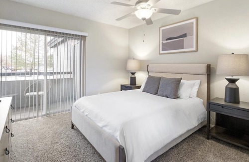 The Islands Apartment | Modern Apartment in Prime Location (ID1402X113)