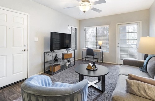 The Islands Apartment | Modern Apartment in Prime Location (ID1402X113)