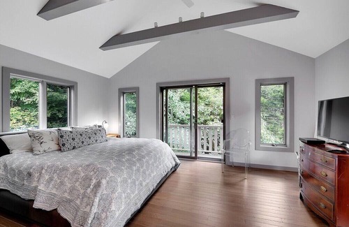 Becket House | The Berkshires Woodland Estate by Evergreen Home