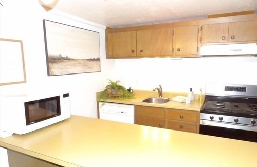 Bear Valley House | Pet Friendly Condo Bear #105 Near Village by Bear Valley Vacation Rentals