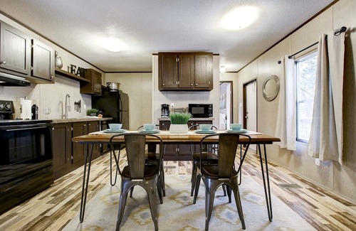 Hondo Cabin | Hill Country Ranch House