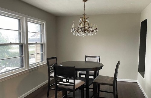 Cleveland House | Beautifully Renovated Ranch minutes from everything located in Mayfield Heights