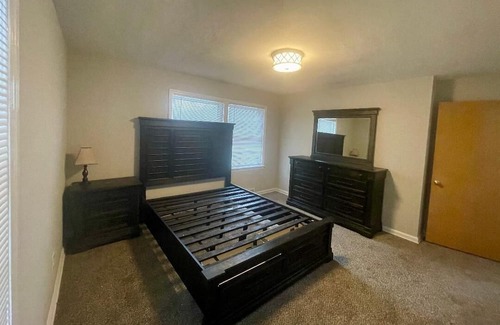 Cleveland House | Beautifully Renovated Ranch minutes from everything located in Mayfield Heights