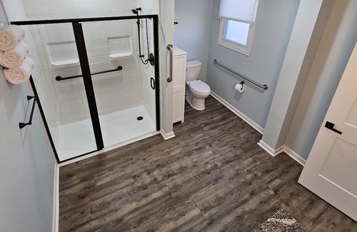 Holly Apartment | Conductors Quarters - Chic comfort with 100% accessibility