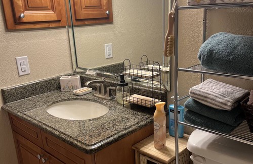 Benbrook House | Cozy townhome conveniently located to ALL!