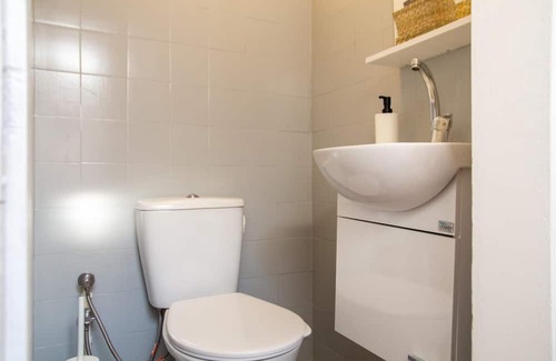 Karsiyaka Apartment | Missafir Flat with Sea View near Karsiyaka Coast