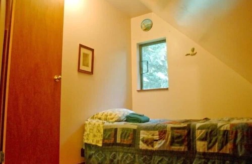 Maple Falls House | Mt. Baker Lodging Cabin 67 - Sleeps 5!
