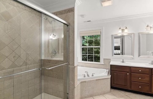 Greenwich House | BEAUTIFUL TOWNHOUSE ON BRUCE PARK 10 MIN WALK TO TRAIN ON GREENWICH AVE