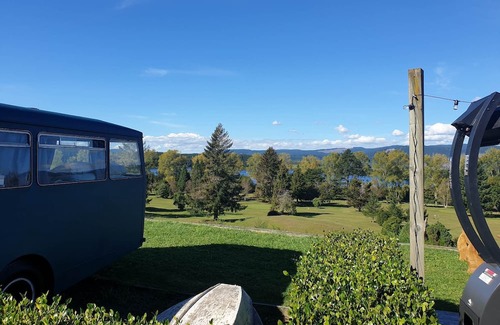Mangakino Cabin | Unique Lake view Cabin