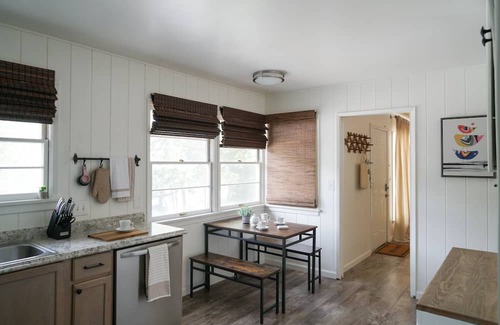 Crestline Villa | Family sized Lakeside Villa, easy walk to Lake Gregory beaches and boat dock.