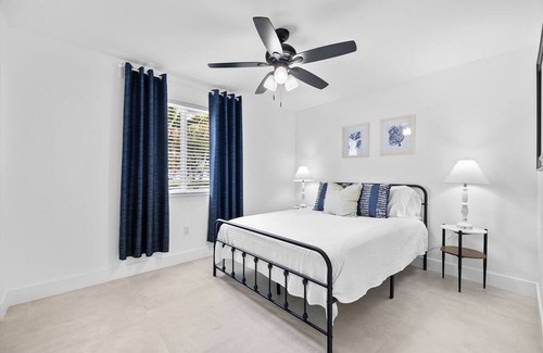 Cutler Bay House | Relaxing Waterfront Family Home