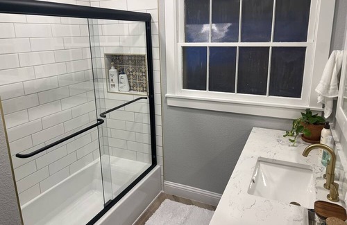 Midland House | Welcome to Twin Oaks Oasis