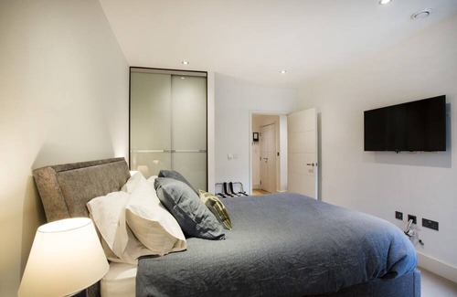 St. Helen's Apartment | Fantastic one-bed apartment in a modern development next to Portobello Road