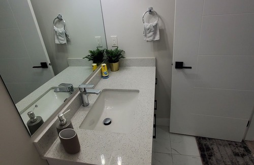 Northeast Edmonton Apartment | Family friendly | Netflix | Spacious and cozy 2-bedroom Legal basement suite