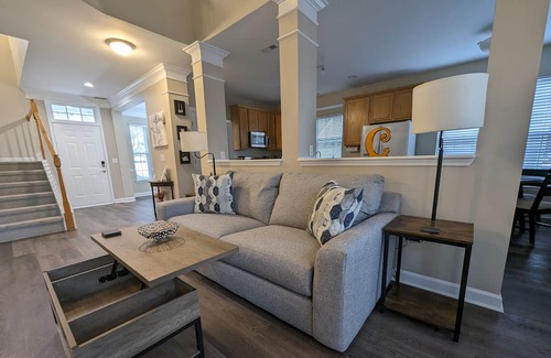 Concord House | Cedar's Corner in Concord