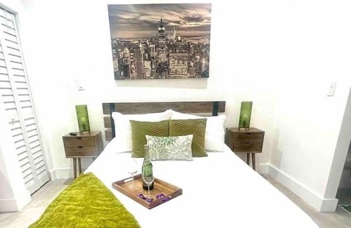 West Park Apartment | 1 Bedroom 789290 by Houzlet