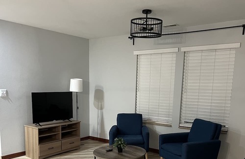 Roseland Apartment | Roseland’s Hidden hideaway apartment