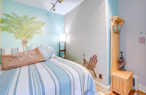 Wausau Cottage | Cozy Wausau Home w/ Fireplace & Hot Tub Access