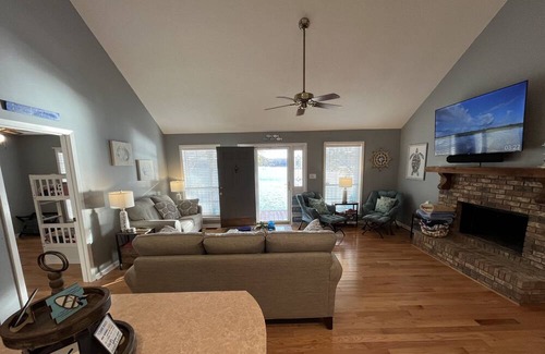 Arley House | solid rock shoreline, no steps, views,
