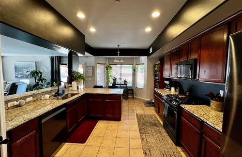 Green Valley House | Extra large, stylish family-friendly home with enormous pergola for entertaining