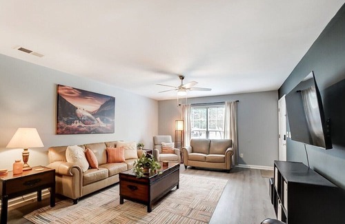 Wingate Apartment | Walking distance to Wingate University! Book today