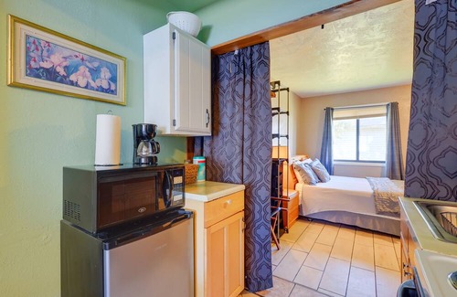 Shelley Apartment | Unique Shelley Studio Stay w/ Shared Fire Pit!