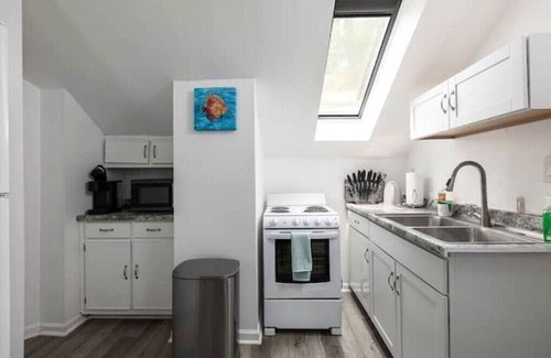 Greensboro Apartment | Comfortable for Long Term Stays!