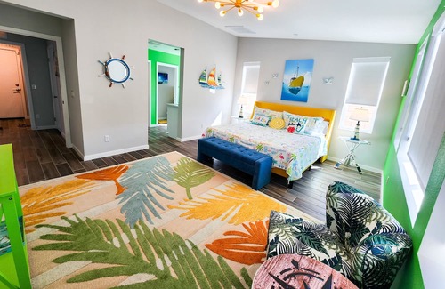 Desert Hot Springs House | Desert Beach Hut: Pool, Spa, Games, Mountain Views